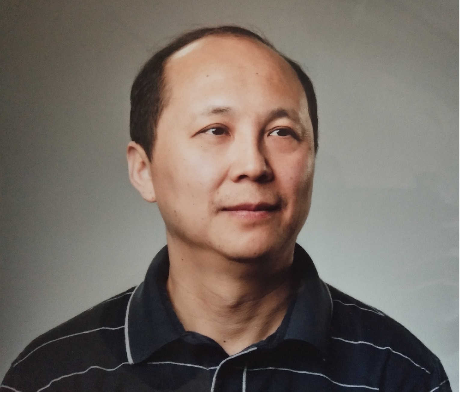 Dr. Qinglin Roger Yu